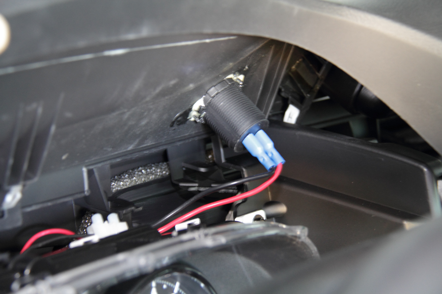 How-To: Dash Mounted USB Charge Port | Jeep Wrangler Forum